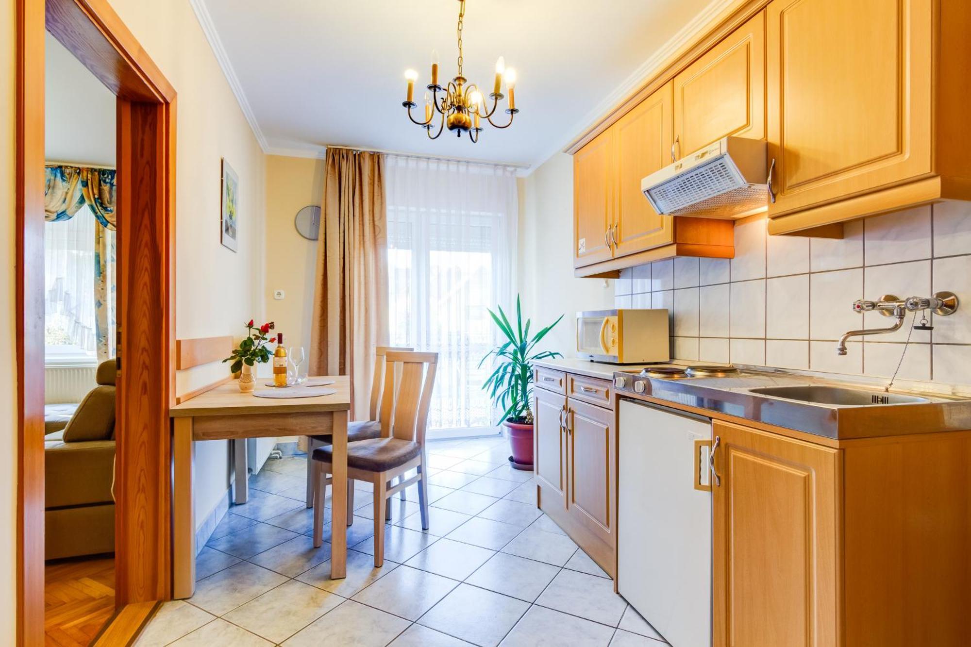 Ilona Apartman Heviz Luaran gambar